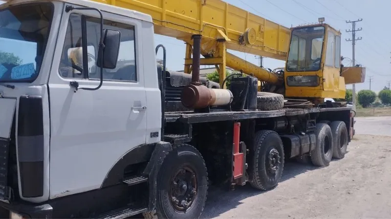 MAZ Автокран 50 тонналик срочно сотилади 3 MAZ Автокран 50 тонналик срочно сотилади 3