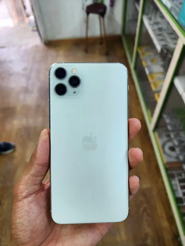 Iphone 11 pro max 8 Iphone 11 pro max 8