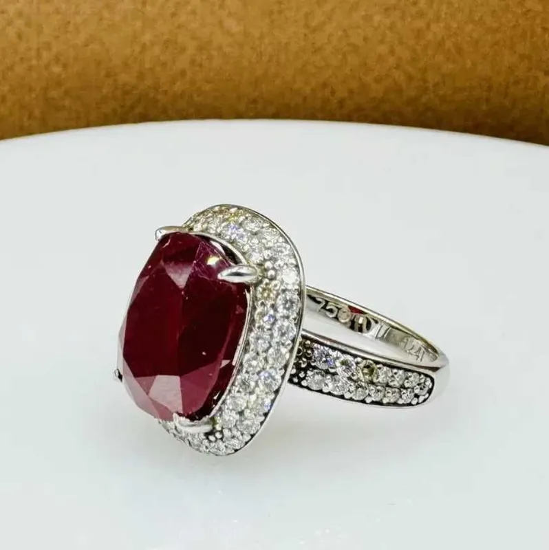 Natural Ruby (натуралний рубин)