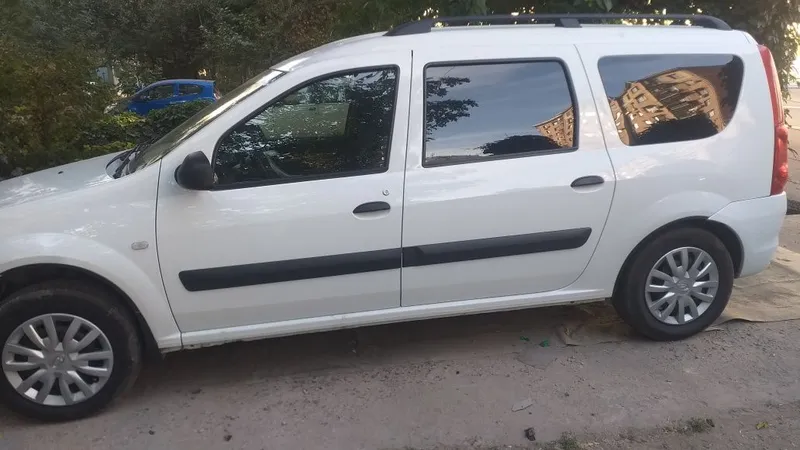 Лада ларгус 1.6 родная краска — фото 2 Лада ларгус 1.6 родная краска — фото 2