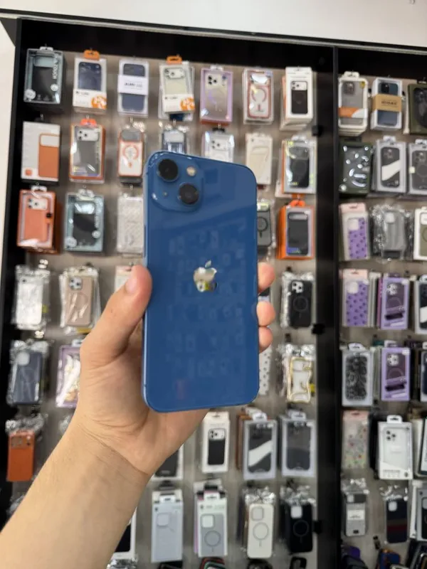 iPhone 13 naxtga va bo’lib berishga 2 iPhone 13 naxtga va bo’lib berishga 2