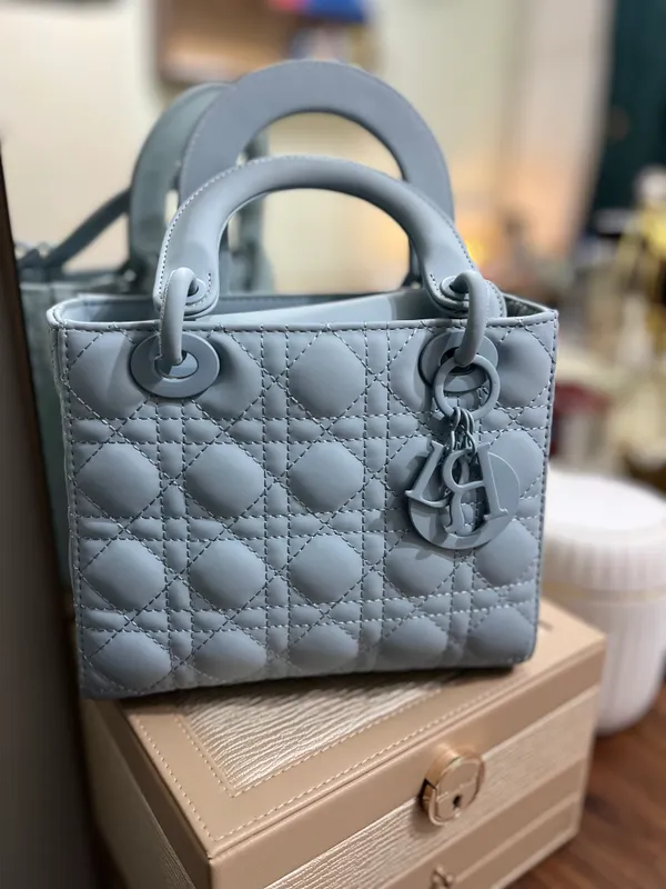 Сумочка Dior 1 Сумочка Dior 1