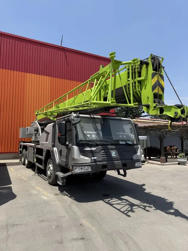 Avtokran ZOOMLION ZTC250V toshkenda tayyor 3