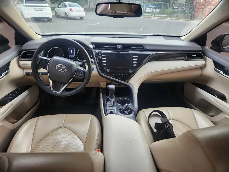 Toyota Camry 2021 йил, Гибрид. — фото 6