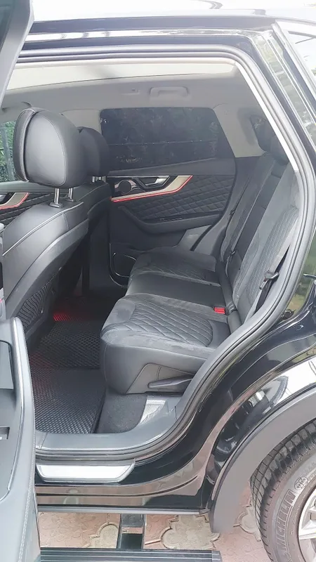Sotiladi Hongqi SH5 4×4 kraska toza navorotlari bor 10