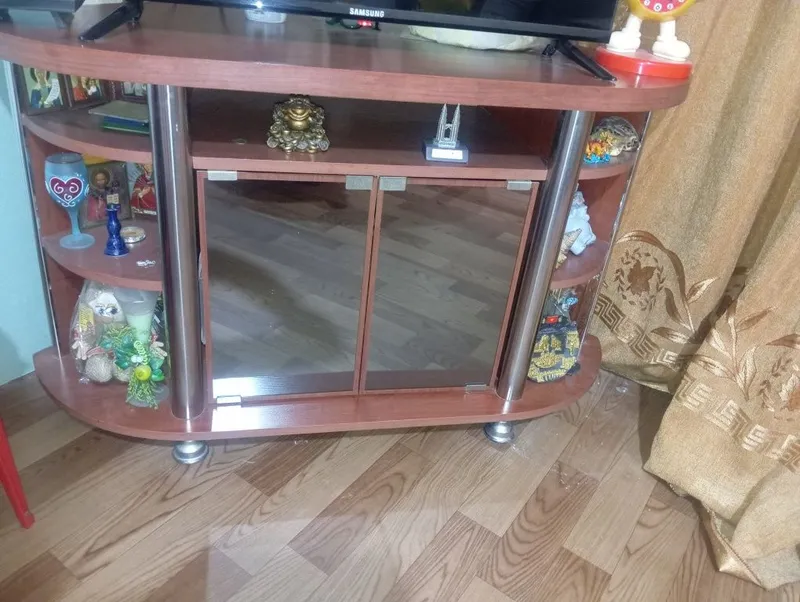 Televizor tumasi Televizor tumasi