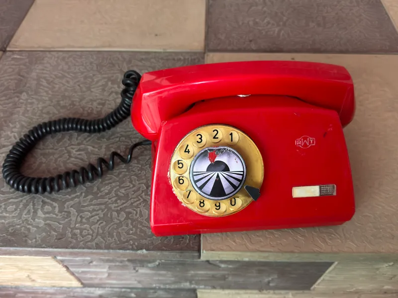 Uyli telefon
