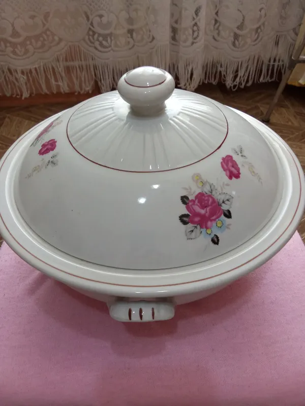 г.Навои. Продам новый, столовый сервиз . Производство Япония. 1