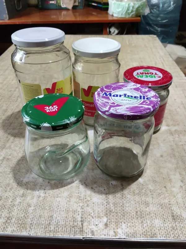 Продам банки,с крышками,в идеальном состоянии