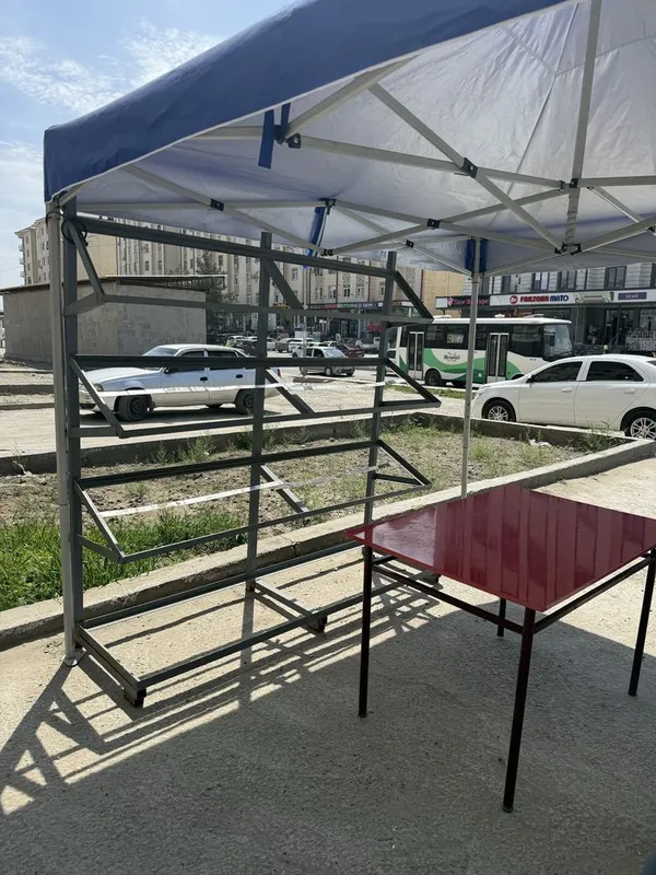 Стеллаж и зонт сотилади