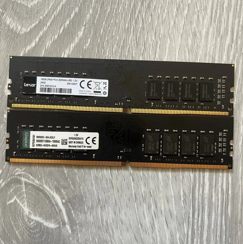 Оперативная память Lexar и Kingston 16 ГБ 3200 МГц Оперативная память Lexar и Kingston 16 ГБ 3200 МГц