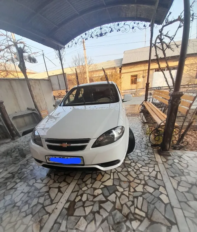 Жентра сотилади.