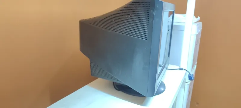 Продаётся ретро-монитор LG 4 Продаётся ретро-монитор LG 4