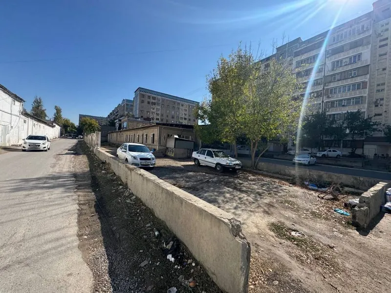 Продается 6,5 соток юнусабад битонка вдол дороги — фото 1