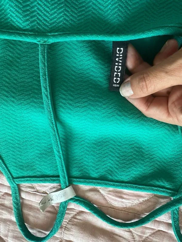 Продается крфточка calvin klien 6 Продается крфточка calvin klien 6