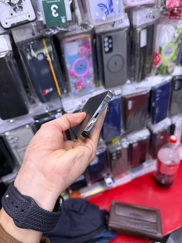 iPhone 13 Pro 128 ГБ, 76 3