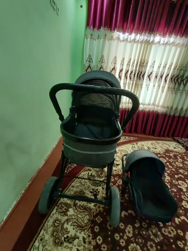 Bolalar kalyaskasi . yangiday turibdi 2 talik. — фото 1