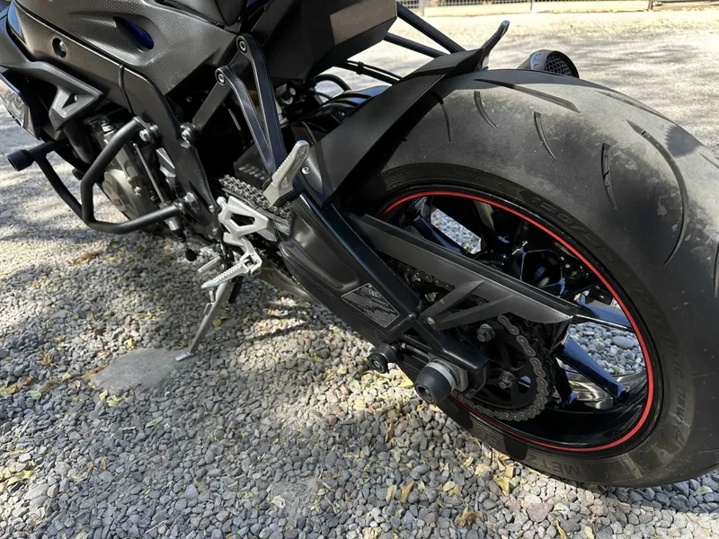 Продаю мотоцикл BMW S1000R — фото 1