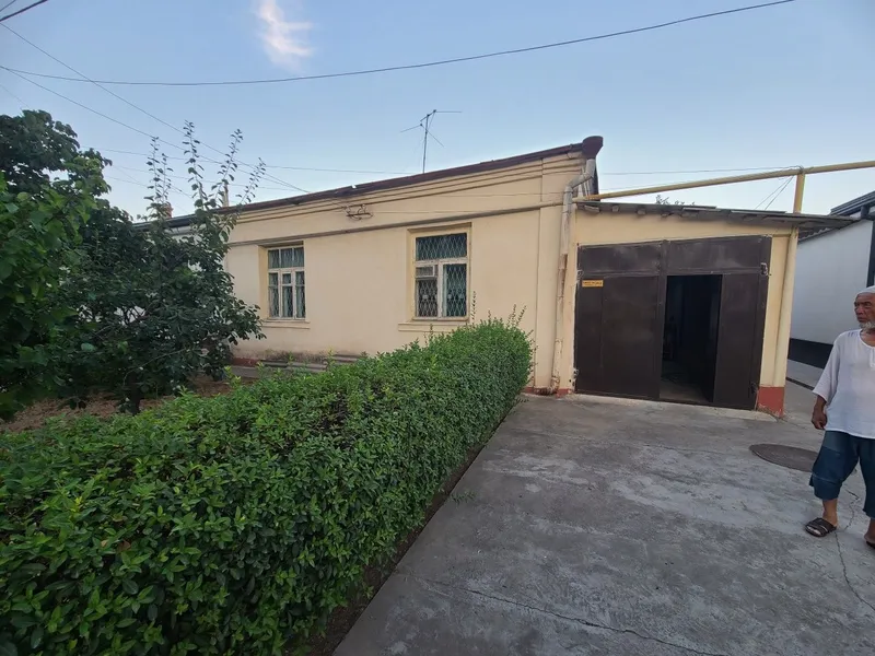 Uchastka sotiladi general uzoqov yoli kocha nukus kinoteatr 3 Uchastka sotiladi general uzoqov yoli kocha nukus kinoteatr 3