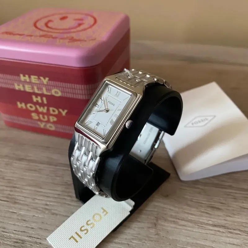 Часы Fossil