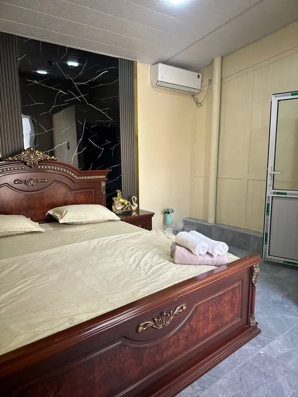 Hostel hotel Bez zaks 80 mindan qizlarga — фото 1