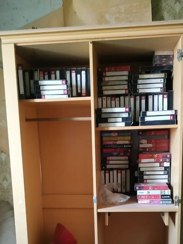 Продаются видеокассеты VHS Продаются видеокассеты VHS