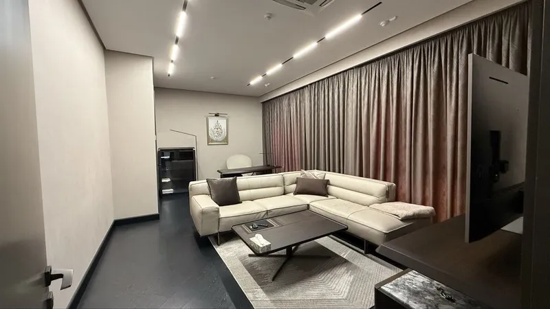 Без комисси! Мирабад авеню Аренда 2200м2 3 уровня Панорамные окна f88 — фото 2