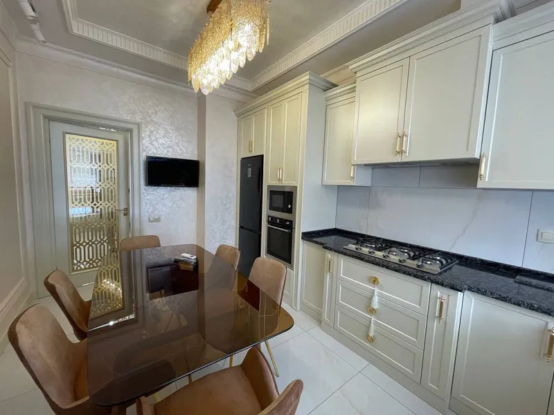 5 xonali kvartira, 175 m2, Yakkasaroy 6 5 xonali kvartira, 175 m2, Yakkasaroy 6