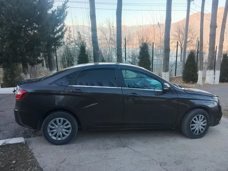 Lada Vesta 8 Lada Vesta 8