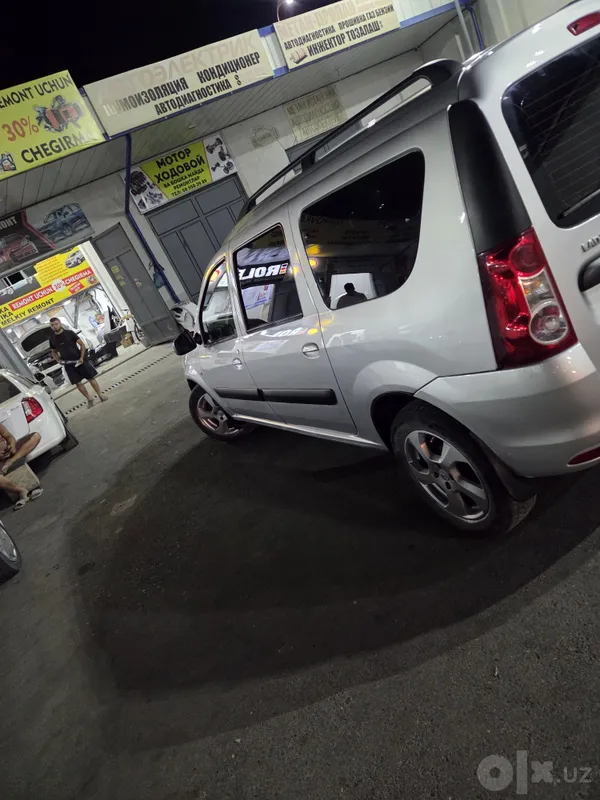 Lada largust 2015 yil 203ming yurgan 30 foiz kraskasi bor . 4 Lada largust 2015 yil 203ming yurgan 30 foiz kraskasi bor . 4
