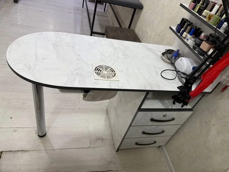 Salon mebellari sotiladi 1
