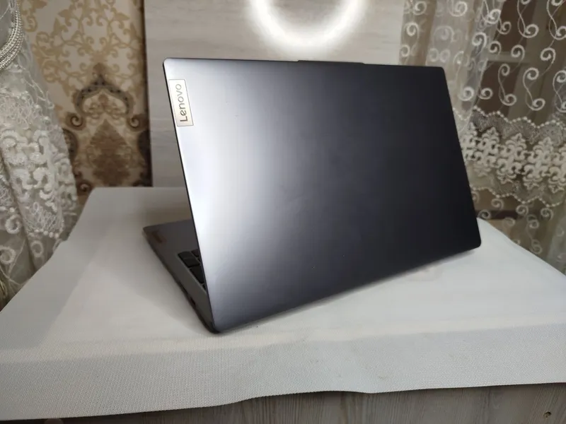Мощный ноутбук Lenovo Slim 15IRH8 Intel Core i7 13620H DDR5 16Gb SSD — фото 5