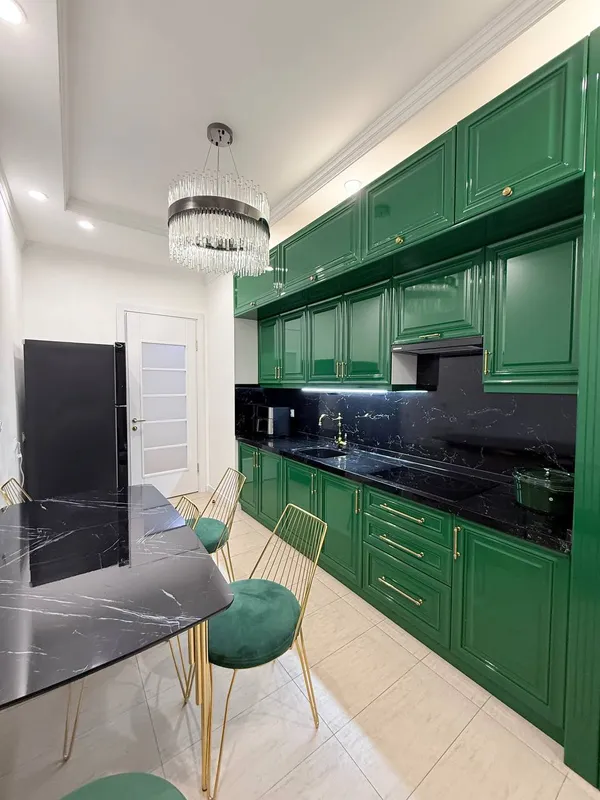 Продаётся 4-комнатная квартира в ЖК Almazar City 8
