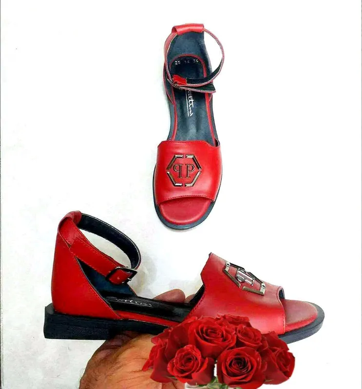 Эксклюзивные кожаные босоножки Philipp Plein Italy 1