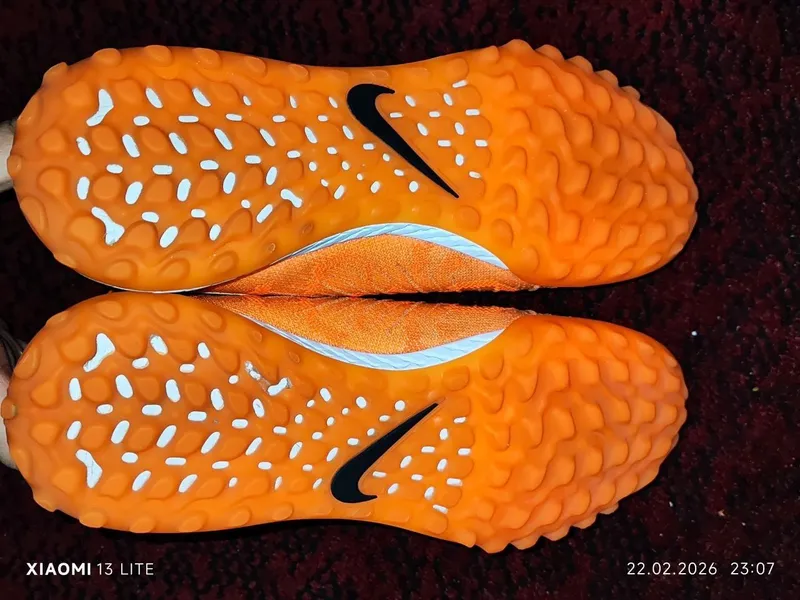 Сороконожки Nike Phantom Luna Orange, 38 размер — фото 3