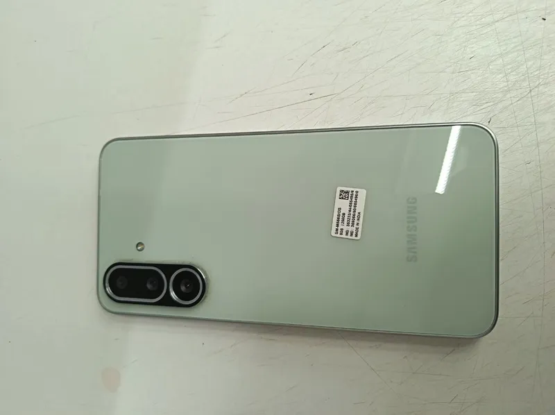 Samsung galaxy M56 1 Samsung galaxy M56 1