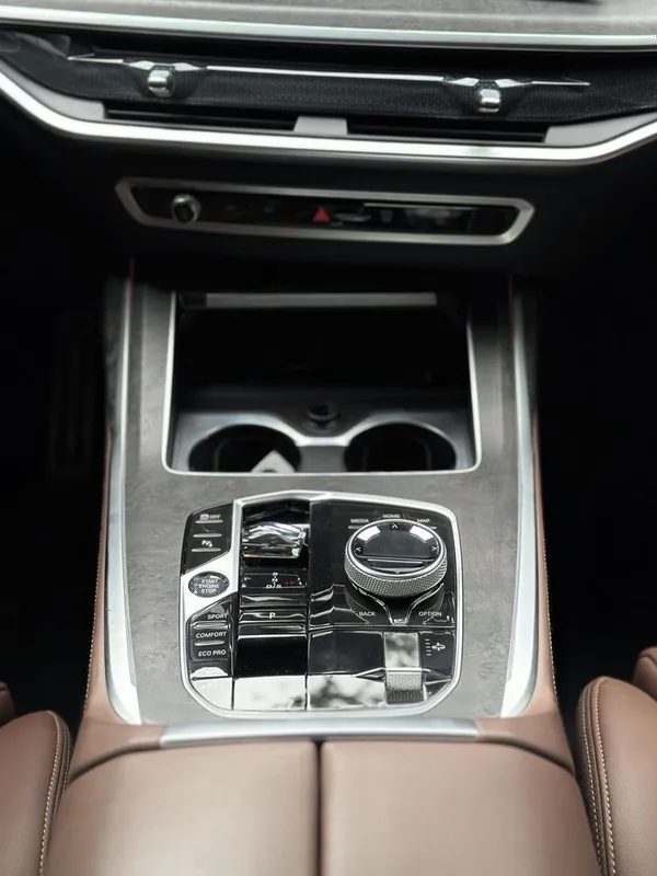 BMW X7 40i xDrive — фото 5