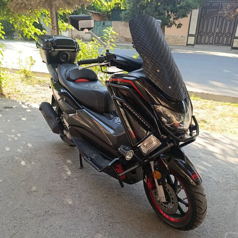 N Max скутер сотилади 150 куб 5