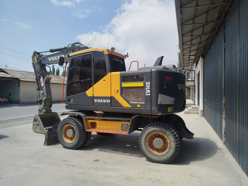 Volvo EW 140E ekskavator 1 Volvo EW 140E ekskavator 1