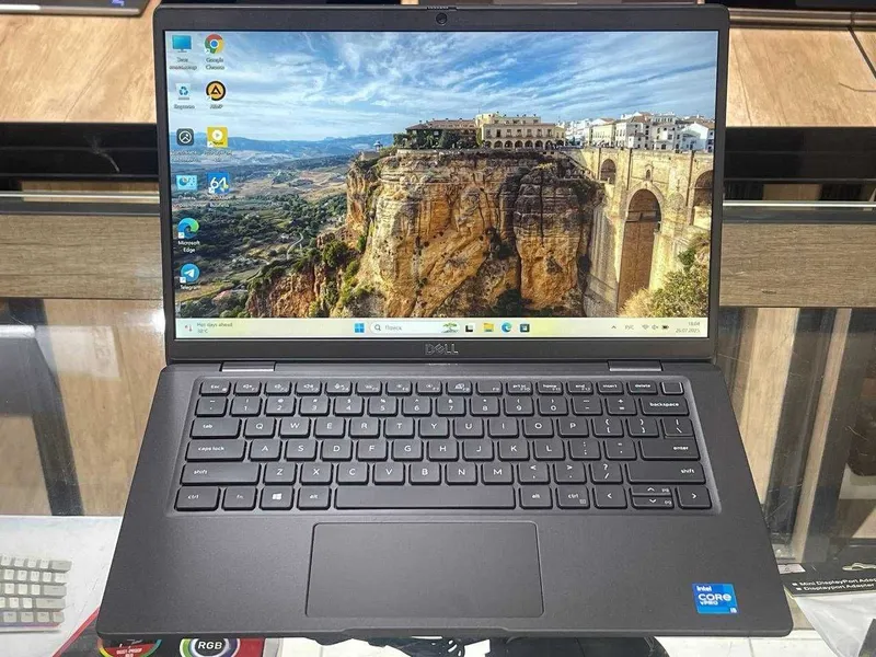 DELL Carbon Latitude 7320 Core i5-1145G7 ram 8 ssd 256 1 DELL Carbon Latitude 7320 Core i5-1145G7 ram 8 ssd 256 1
