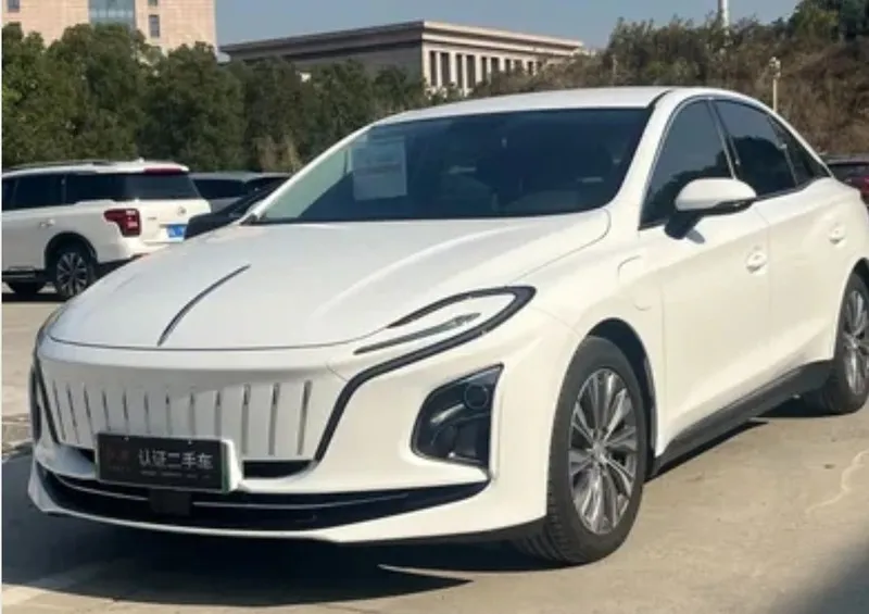 Прокат авто. Rent a car. Hongqi. Хонжи. Прокат авто. Rent a car. Hongqi. Хонжи.