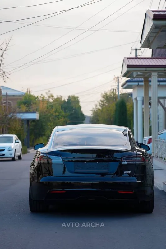 Tesla model S dual motors — фото 2