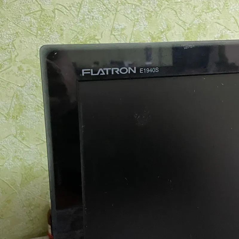 Монитор LG E1940S 2