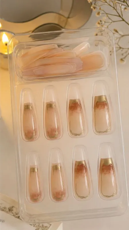 nails 3 nails 3