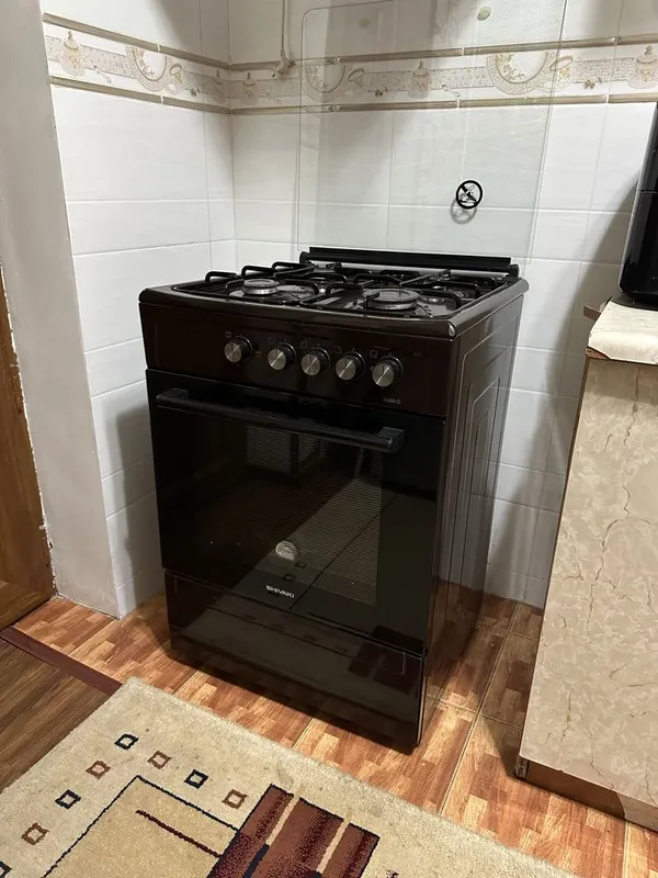Продам Газовую Плиту SHIVAKI + Вытяжку 3