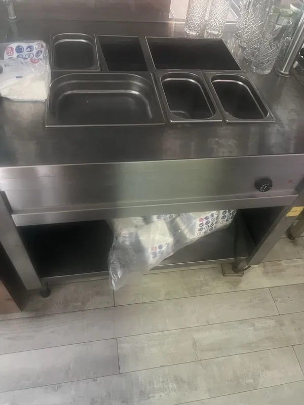 Техника для кафе ресторана и мясной лавки ПРОДАЕТСЯ ВИТРИНА ХОЛОДИЛЬНИ 7 Техника для кафе ресторана и мясной лавки ПРОДАЕТСЯ ВИТРИНА ХОЛОДИЛЬНИ 7