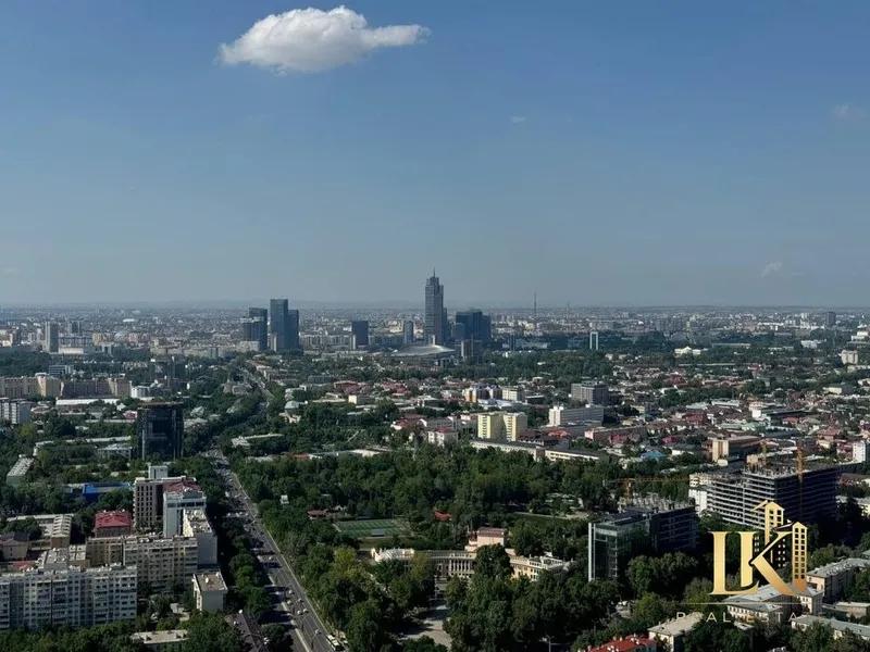 Продаётся 4-комнатная квартира в ЖК Piramit Tower 5
