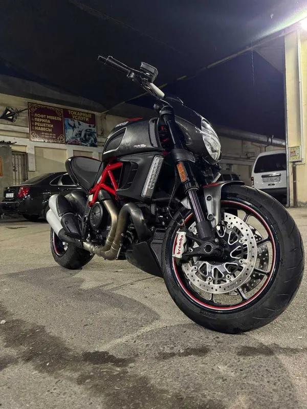 Ducati Diavel Carbon — фото 2