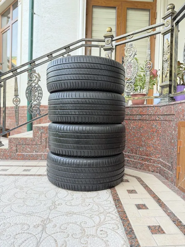 Michelin balon sotiladi 255/45/20