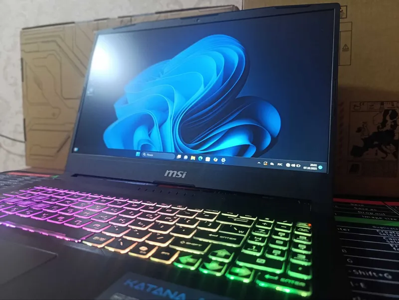 Игравой Ноутбук MSI Katana 15AI B8V Флагманская Серия 1 Игравой Ноутбук MSI Katana 15AI B8V Флагманская Серия 1